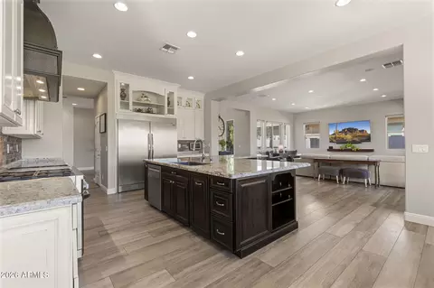 Kitchen - 1122 E Bajor St, Gilbert, AZ 85298 photo 4 of 7