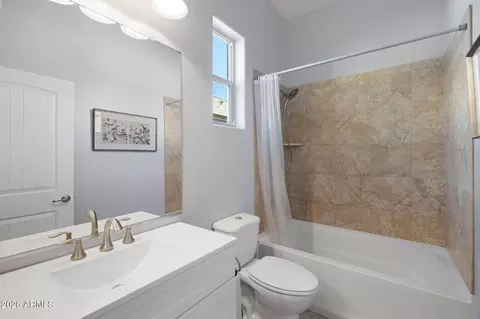 Bath - 1122 E Bajor St, Gilbert, AZ 85298 photo 7 of 9