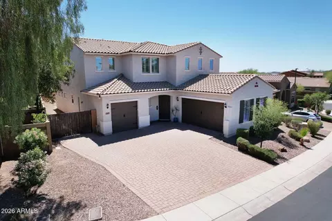 2109 W White Feather Ln, Phoenix, AZ 85085