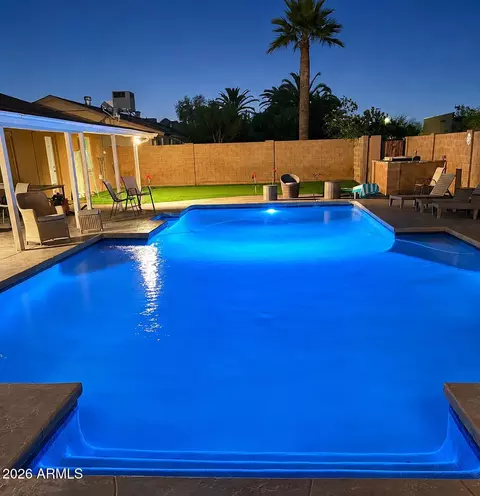 Exterior - 3142 E Altadena Ave, Phoenix, AZ 85028 photo 5 of 6