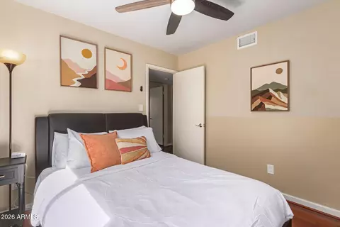 Bedroom - 3142 E Altadena Ave, Phoenix, AZ 85028 photo 4 of 4