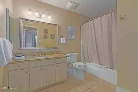 Bath - 3142 E Altadena Ave, Phoenix, AZ 85028 photo 2 of 2