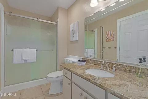 Bath - 3142 E Altadena Ave, Phoenix, AZ 85028 photo 1 of 2
