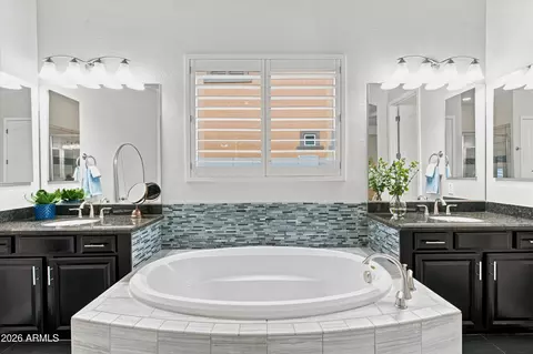 Bath - 3850 E Carob Dr, Gilbert, AZ 85298 photo 2 of 4