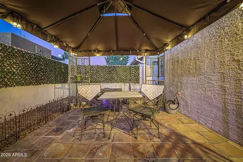 Exterior - 916 E Bluefield Ave, Phoenix, AZ 85022 photo 4 of 11