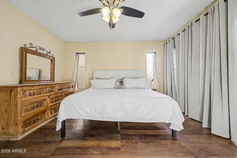 Bedroom - 916 E Bluefield Ave, Phoenix, AZ 85022 photo 1 of 4