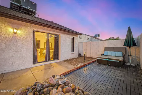 Exterior - 916 E Bluefield Ave, Phoenix, AZ 85022 photo 5 of 11