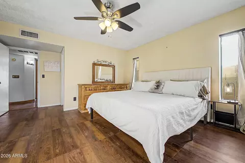 Bedroom - 916 E Bluefield Ave, Phoenix, AZ 85022 photo 2 of 4