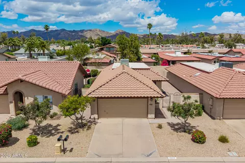 11624 S Papago Cir, Phoenix, AZ 85044