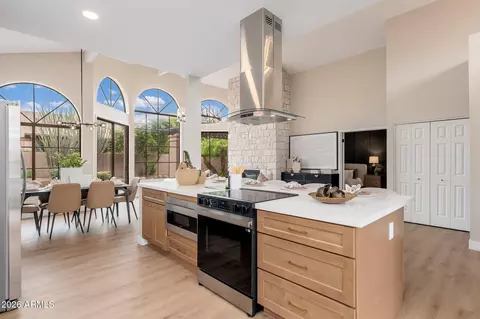 Kitchen - 4125 E Cortez St, Phoenix, AZ 85028 photo 3 of 5