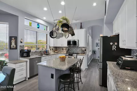 Kitchen - 7807 E Red Hawk Cir, Mesa, AZ 85207 photo 2 of 5