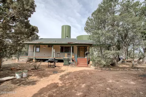 2093 Ponderosa Pine Dr, Overgaard, AZ 85933