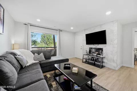 2625 E Indian School Rd #244, Phoenix, AZ 85016