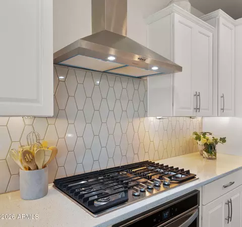 Kitchen - 5946 E Abraham Ln, Phoenix, AZ 85054 photo 2 of 2