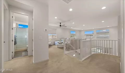 Entry Way - 5946 E Abraham Ln, Phoenix, AZ 85054 photo 9 of 10