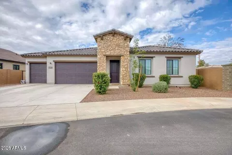 7434 N 80th Ln, Glendale, AZ 85303