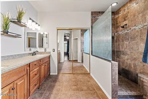 Bath - 4069 E Breckenridge Way, Gilbert, AZ 85234 photo 2 of 4