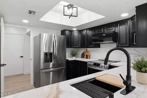 Kitchen - 609 N Granite St, Gilbert, AZ 85234 photo 1 of 2