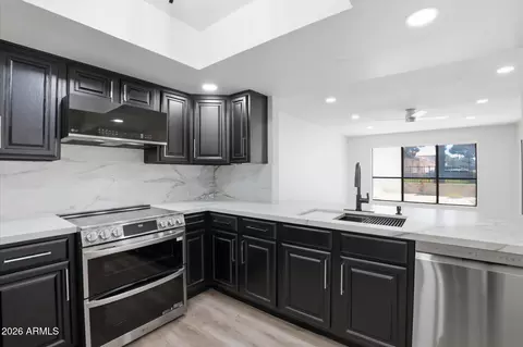 Kitchen - 609 N Granite St, Gilbert, AZ 85234 photo 2 of 2