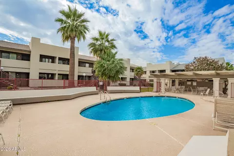 Exterior - 3301 Earll Dr #120, Phoenix, AZ 85018 photo 2 of 6