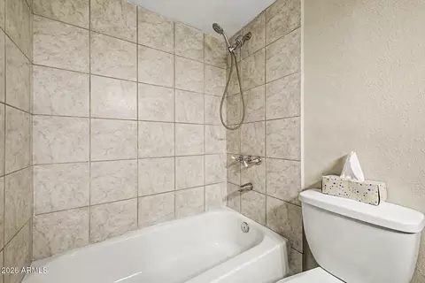 Bath - 3301 Earll Dr #120, Phoenix, AZ 85018 photo 4 of 4