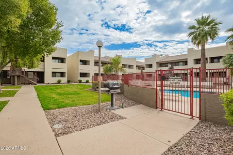 Exterior - 3301 Earll Dr #120, Phoenix, AZ 85018 photo 3 of 6