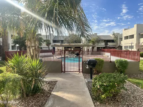 Exterior - 3301 Earll Dr #120, Phoenix, AZ 85018 photo 5 of 6