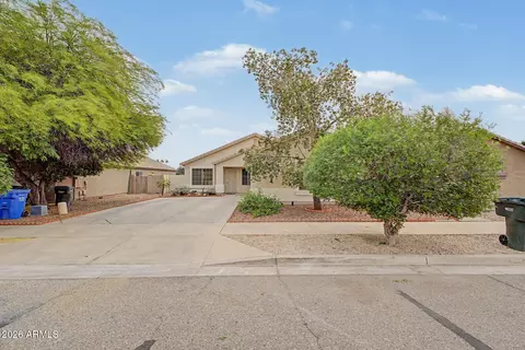 Exterior - 6929 S 11th Dr, Phoenix, AZ 85041 photo 5 of 14