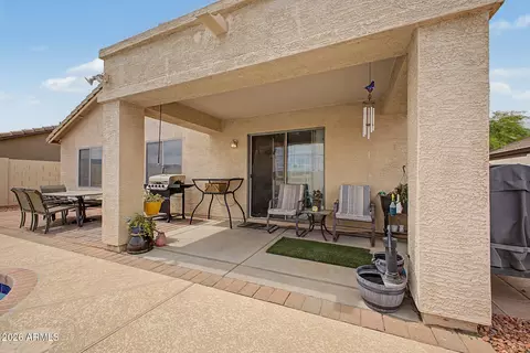 Exterior - 6929 S 11th Dr, Phoenix, AZ 85041 photo 8 of 14