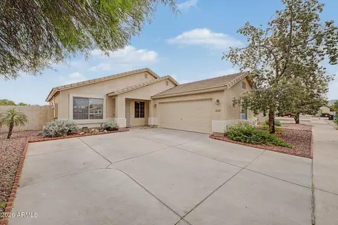 Exterior - 6929 S 11th Dr, Phoenix, AZ 85041 photo 3 of 14