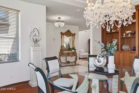 Dining - 1343 E Lupine Ave, Phoenix, AZ 85020 photo 3 of 7
