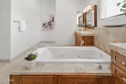 Bath - 1343 E Lupine Ave, Phoenix, AZ 85020 photo 5 of 6