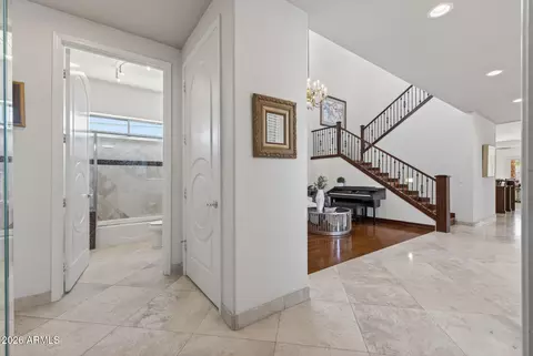 Entry Way - 1343 E Lupine Ave, Phoenix, AZ 85020 photo 5 of 10