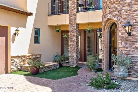 Exterior - 1343 E Lupine Ave, Phoenix, AZ 85020 photo 3 of 8