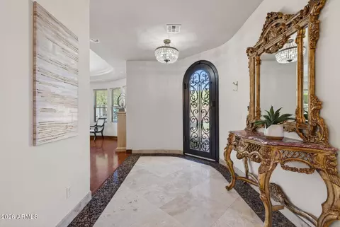 Entry Way - 1343 E Lupine Ave, Phoenix, AZ 85020 photo 2 of 10
