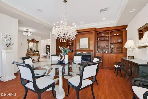 Dining - 1343 E Lupine Ave, Phoenix, AZ 85020 photo 4 of 7