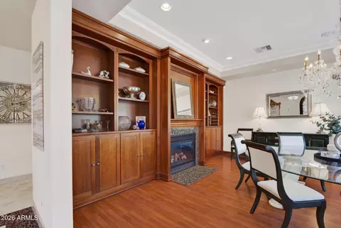 Dining - 1343 E Lupine Ave, Phoenix, AZ 85020 photo 6 of 7