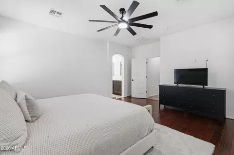 Bedroom - 4444 E Saint John Rd, Phoenix, AZ 85032 photo 3 of 8