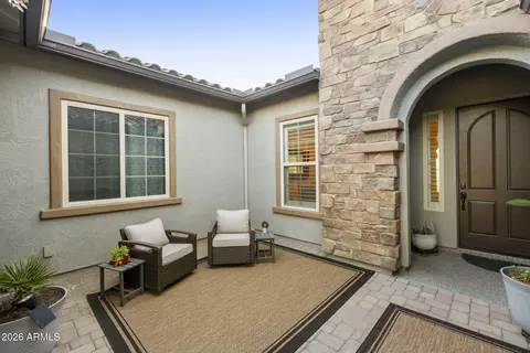 Exterior - 7606 S Penrose Dr, Gilbert, AZ 85298 photo 8 of 26