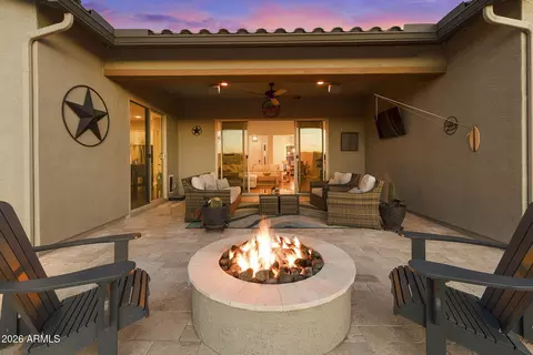 Exterior - 7606 S Penrose Dr, Gilbert, AZ 85298 photo 13 of 26