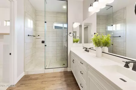 Bath - 7606 S Penrose Dr, Gilbert, AZ 85298 photo 5 of 6