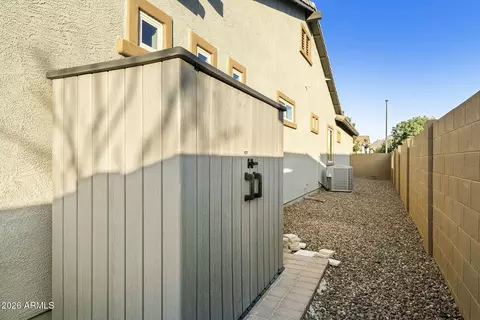 Exterior - 7606 S Penrose Dr, Gilbert, AZ 85298 photo 18 of 26