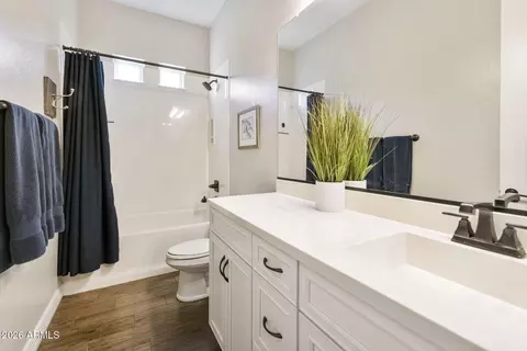 Bath - 7606 S Penrose Dr, Gilbert, AZ 85298 photo 6 of 6