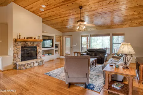 4740 W Covered Wagon Trl, Show Low, AZ 85901