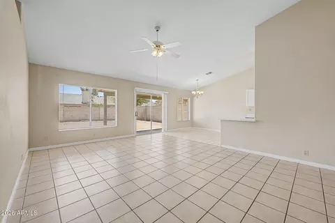 Living - 10237 W Windsor Blvd, Glendale, AZ 85307 photo 2 of 5