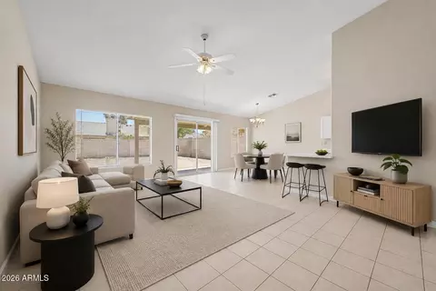 Living - 10237 W Windsor Blvd, Glendale, AZ 85307 photo 1 of 5
