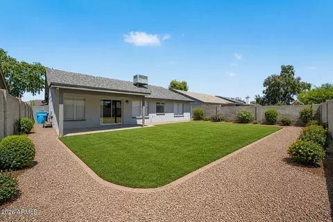 Exterior - 10237 W Windsor Blvd, Glendale, AZ 85307 photo 3 of 8