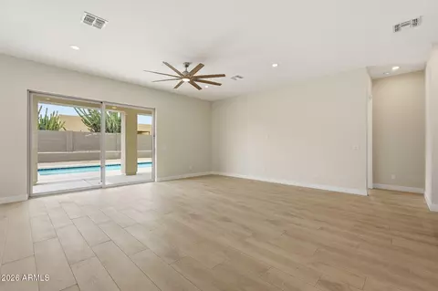 Living - 8006 W Whyman Ave, Phoenix, AZ 85043 photo 2 of 4