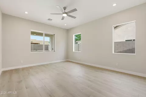 Living - 8006 W Whyman Ave, Phoenix, AZ 85043 photo 4 of 4