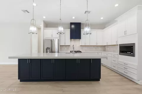 Kitchen - 8006 W Whyman Ave, Phoenix, AZ 85043 photo 1 of 4